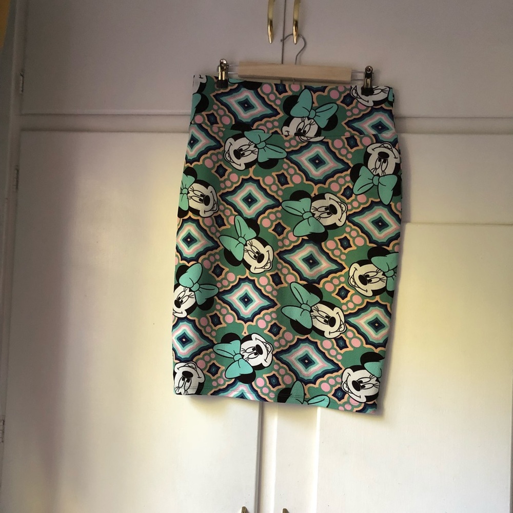 Lularoe cassie skirt in Minnie Mouse pattern